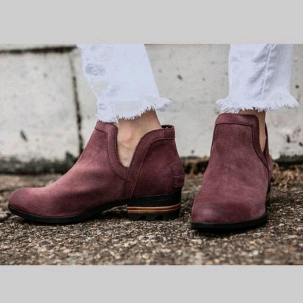 Sorel Lolla II Cutout Booties